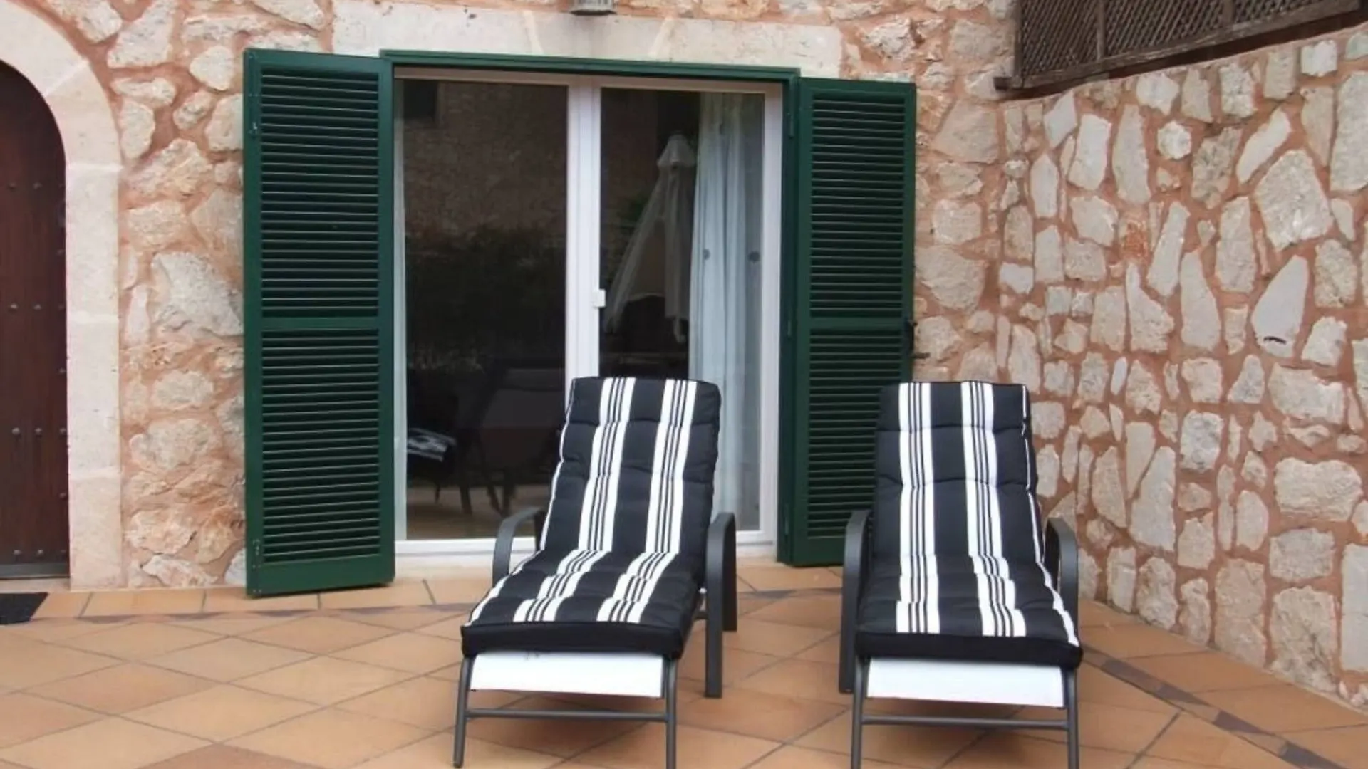 Mallorca 100016 2 Bedroom Apartment By Mo Rentals Campos  Spain